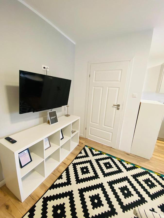 Ferienwohnung Bezagenta Mozart5 Studio Easy Access To City Wifi Warschau Exterior foto